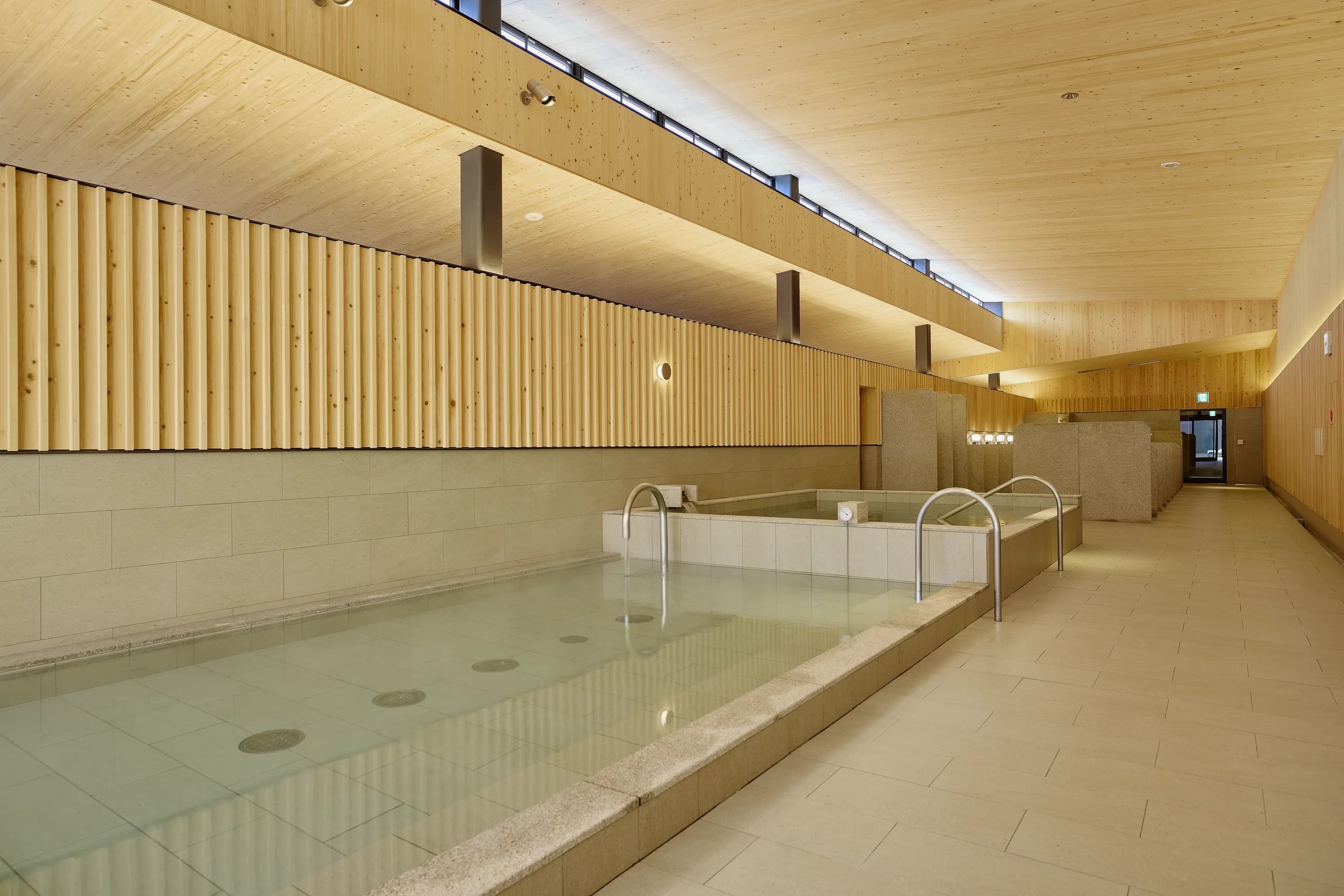 AQUAIGNIS GARDEN SPA 内湯