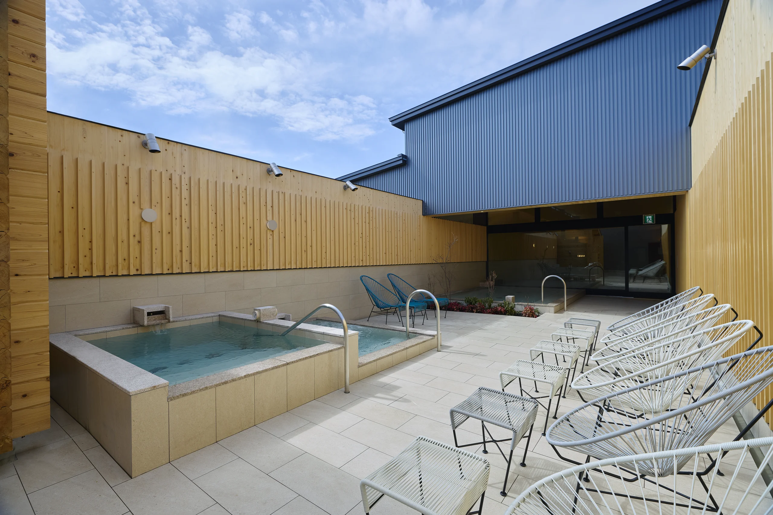 AQUAIGNIS GARDEN SPA 露天風呂